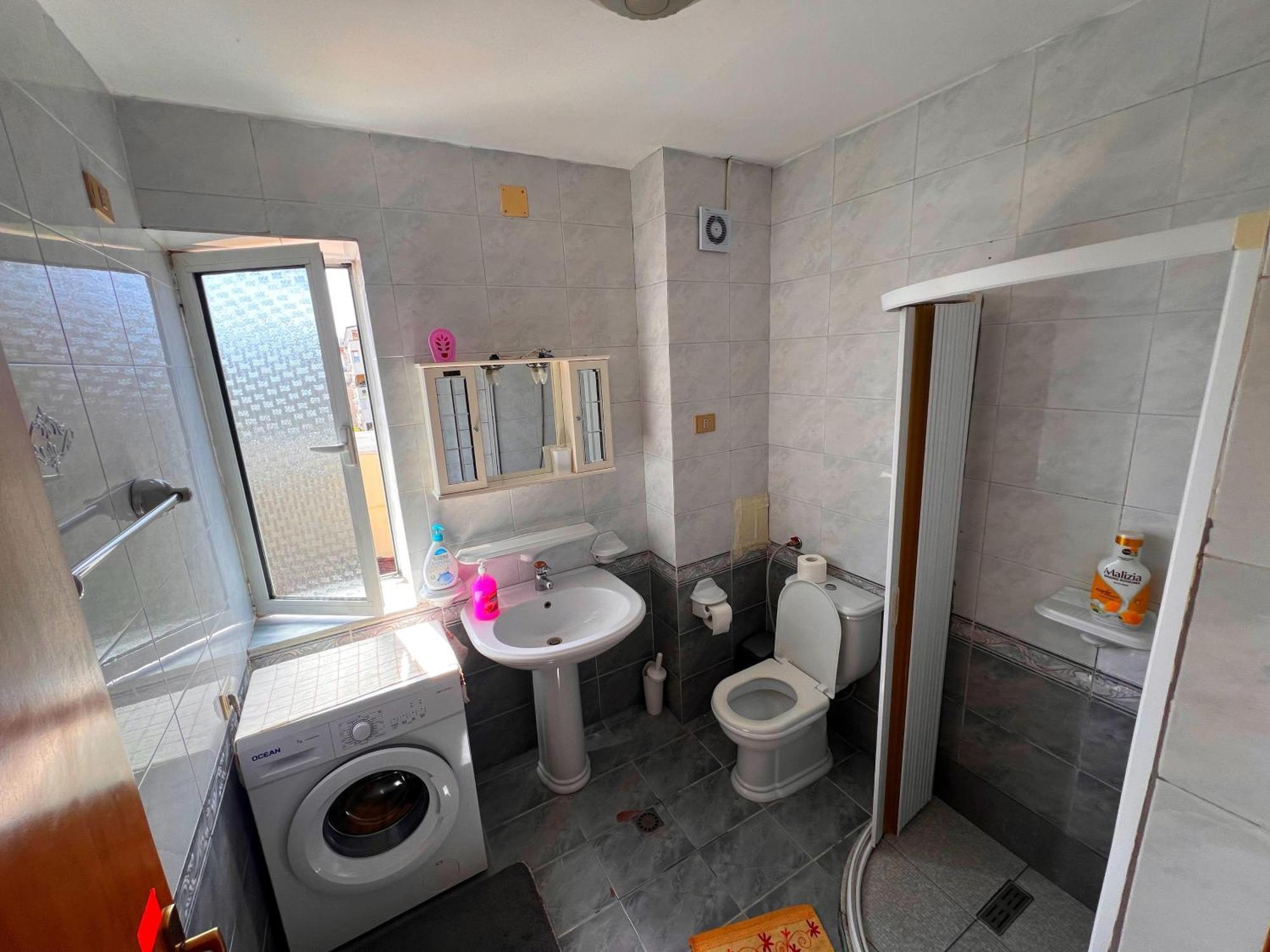 Bllok Bright Private Bedrooms With Private Bathroom On Shared Apartment تيرانا المظهر الخارجي الصورة