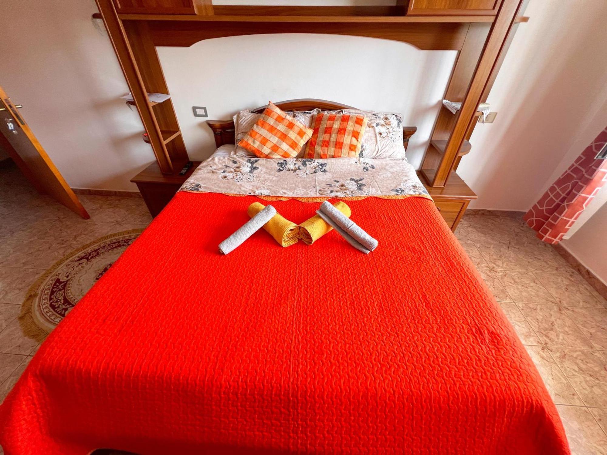 Bllok Bright Private Bedrooms With Private Bathroom On Shared Apartment تيرانا المظهر الخارجي الصورة